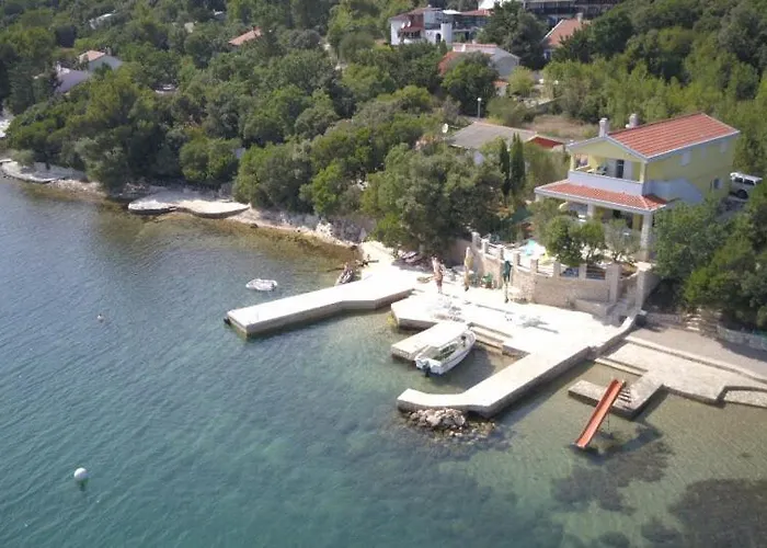 Beachfront Live Semesterbostad *