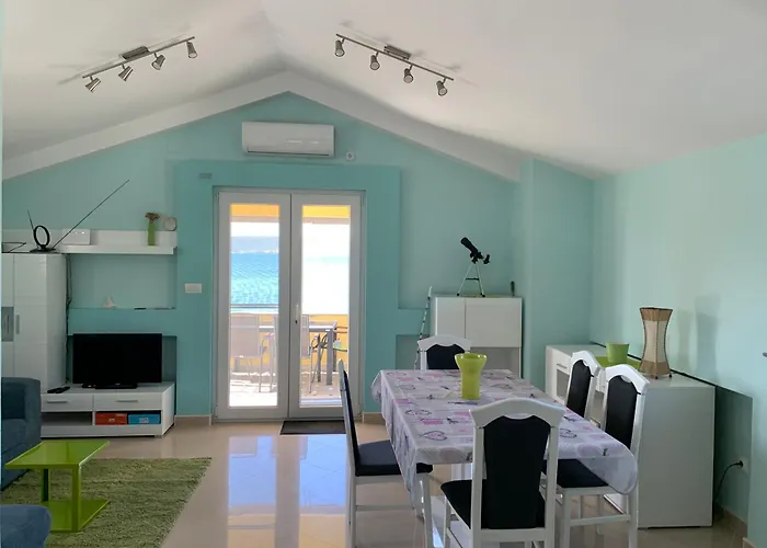 Beachfront Live Semesterbostad