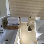 度假居 Beachfront Live *