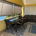 Beachfront Live
