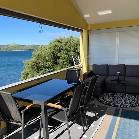 Live Holiday home